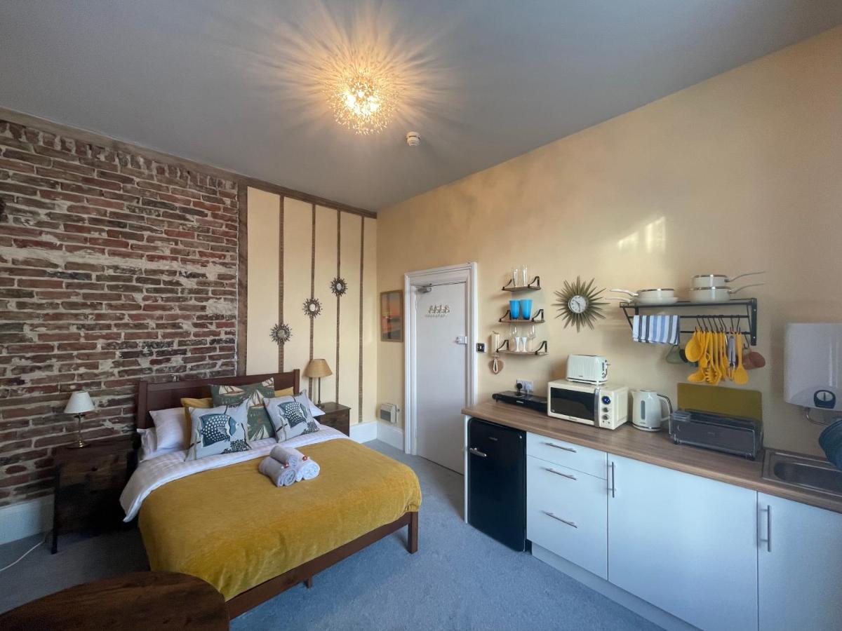 Sun Shack - Housity