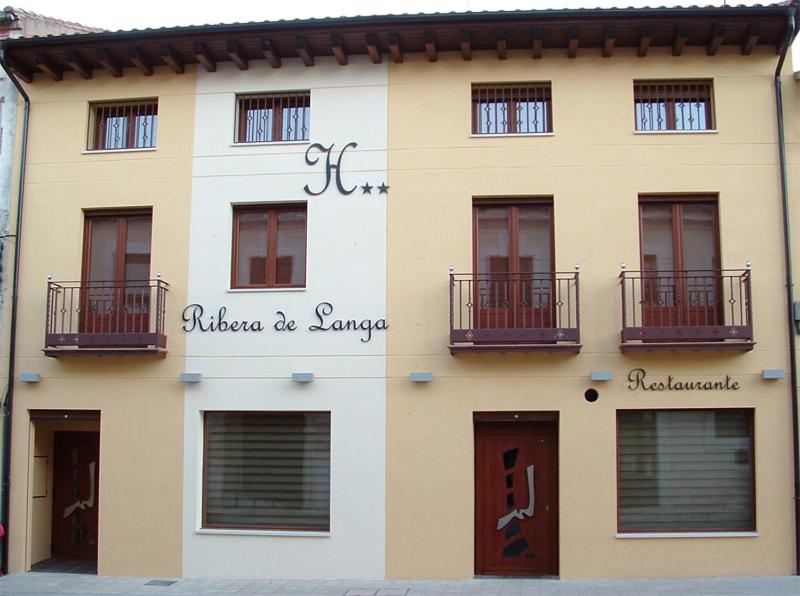 Hotel Ribera de Langa - Housity