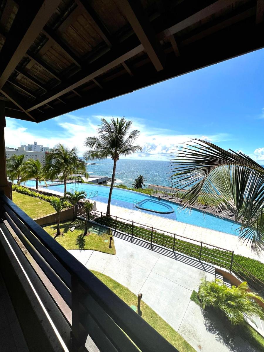 Ap climatizado com vista mar no Rio Vermelho - Housity