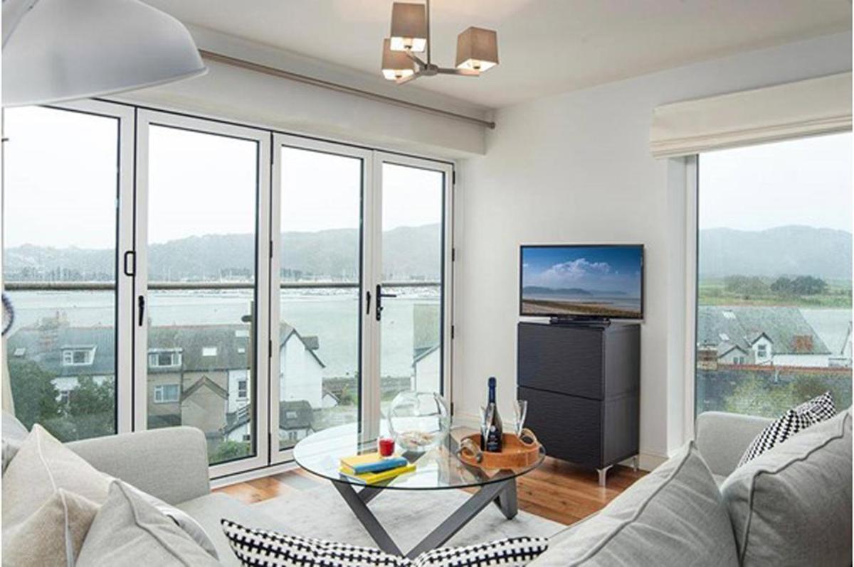 Deganwy Tower Apartment - Housity
