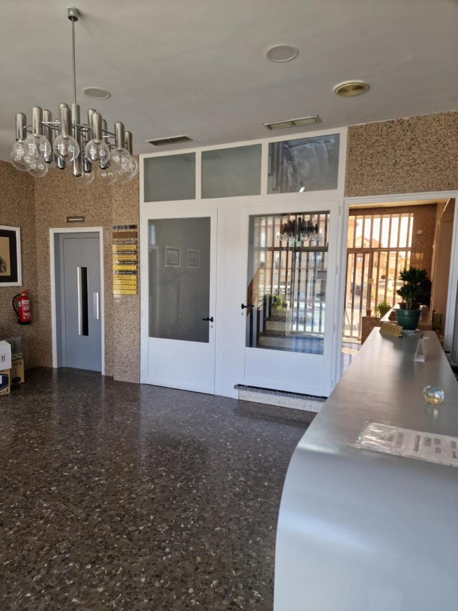 Hostal La Cañada Segoviana - Housity