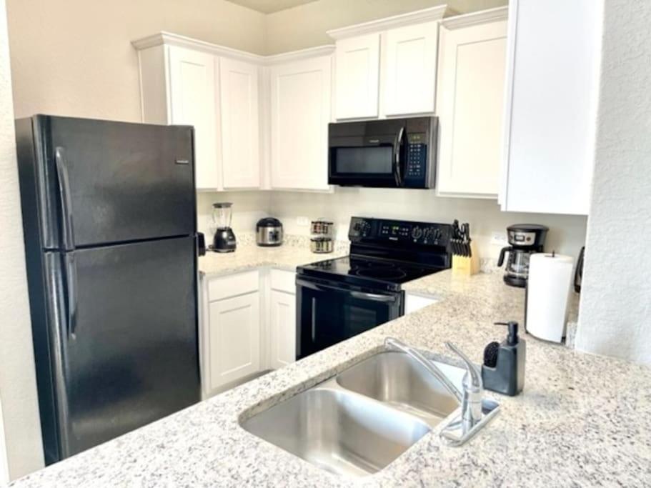 Cozy And Pet-Friendly Vacation Home - Housity