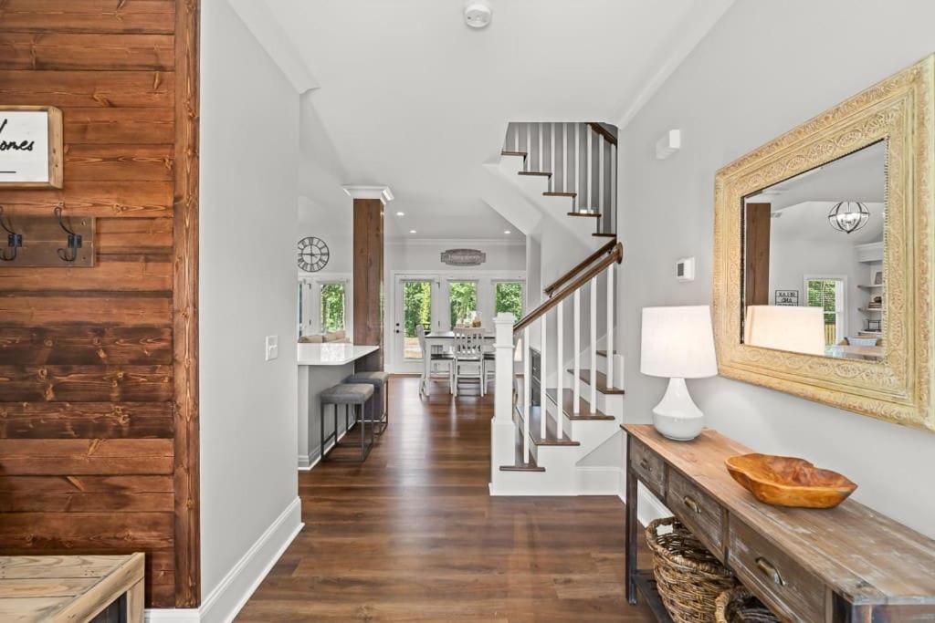 Relax, Rewind, Repeat - New Country Cottage - Housity