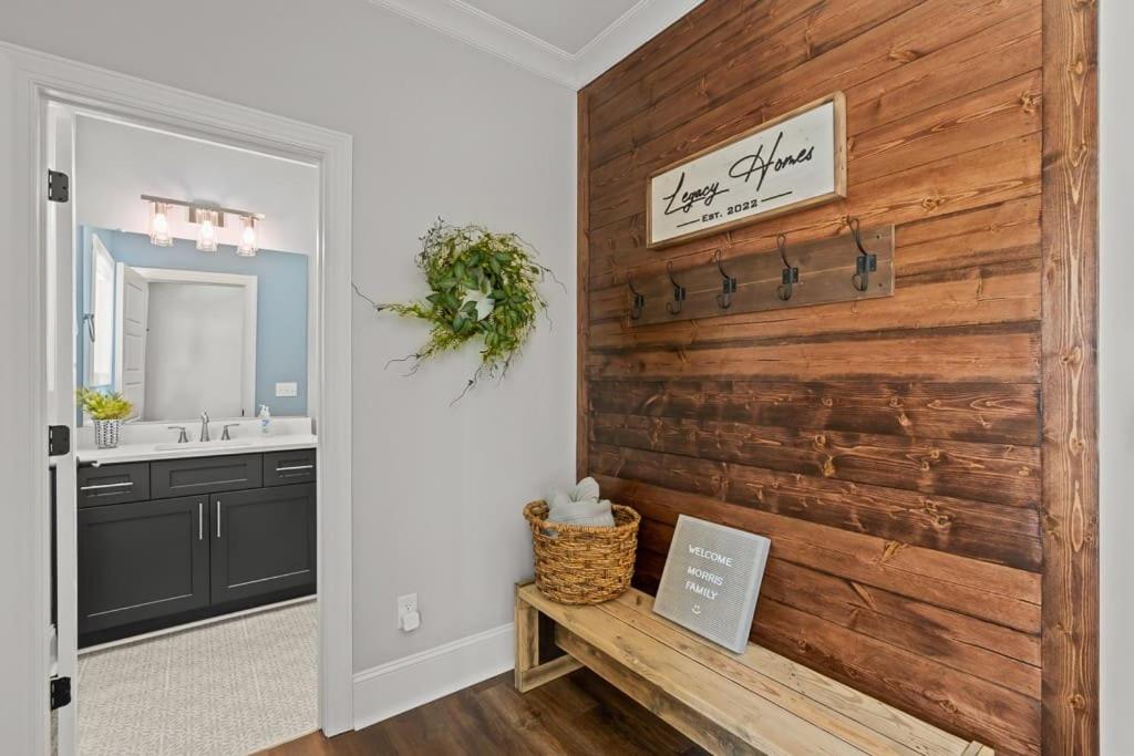 Relax, Rewind, Repeat - New Country Cottage - Housity