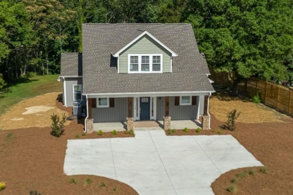 Relax, Rewind, Repeat - New Country Cottage - Housity