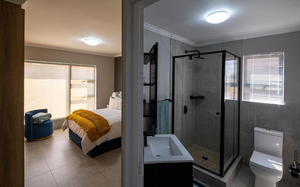 Luxury Apartment Stay - Housity