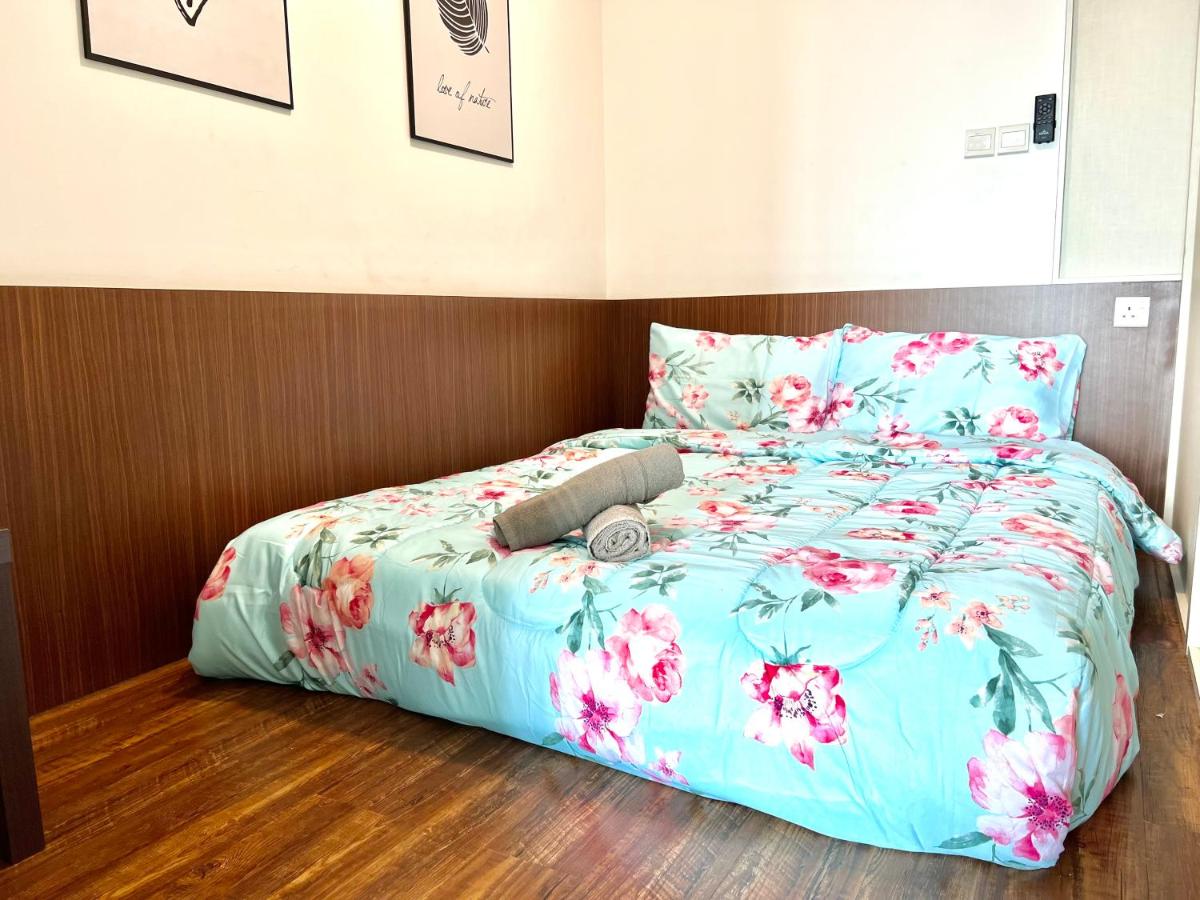 Teega Suites Puteri Harbour Iskandar Puteri #PoolView SeaView - Housity