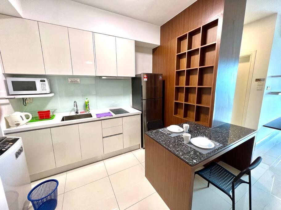 Teega Suites Puteri Harbour Iskandar Puteri #PoolView SeaView - Housity