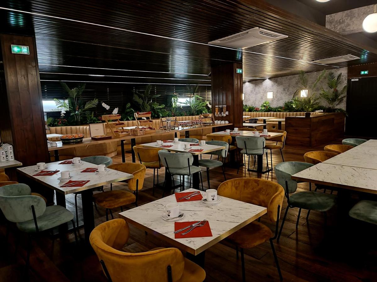 Restaurant ou autre lieu de restauration dans l'établissement Hotel Turan & Spa