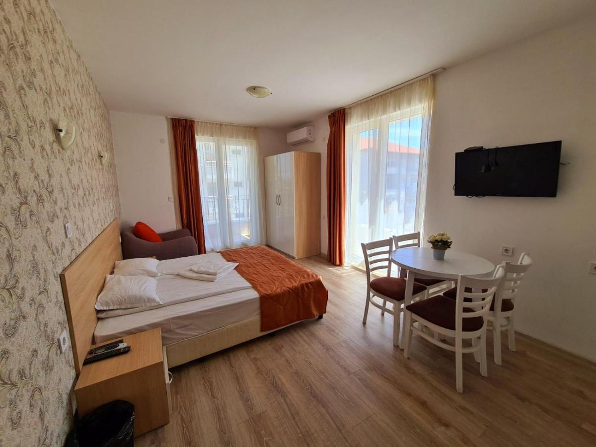 Suitetrails - MIDA Apartment
