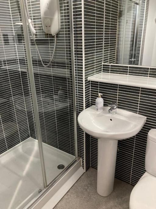 Beautiful 2 bedroom flat overlooking golf course - Housity