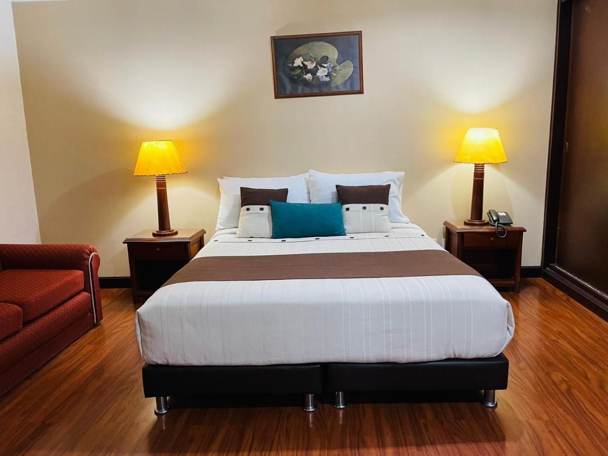 Hotel La Sabana - Housity
