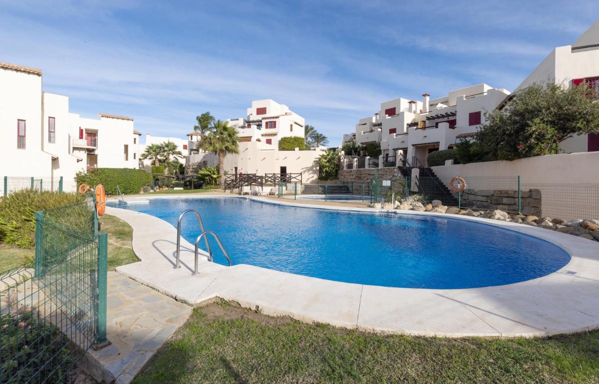 Beautiful penthouse with sea views - Housity