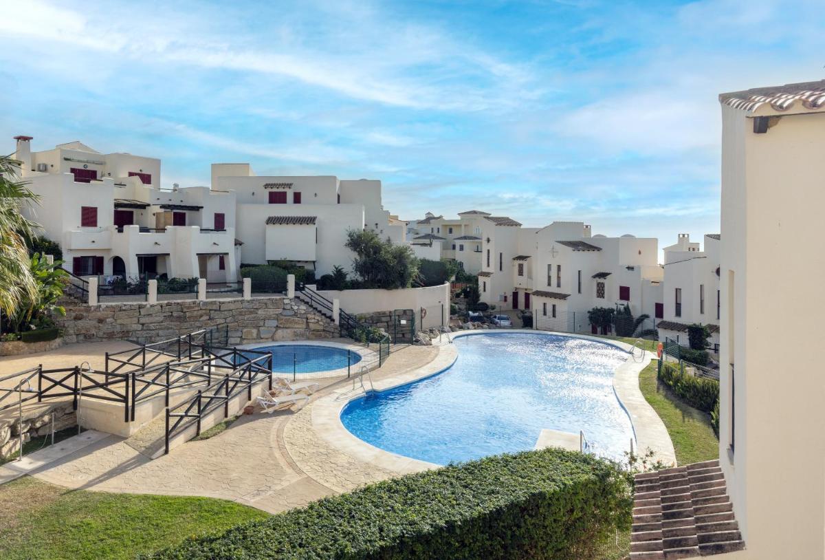 Beautiful penthouse with sea views - Housity