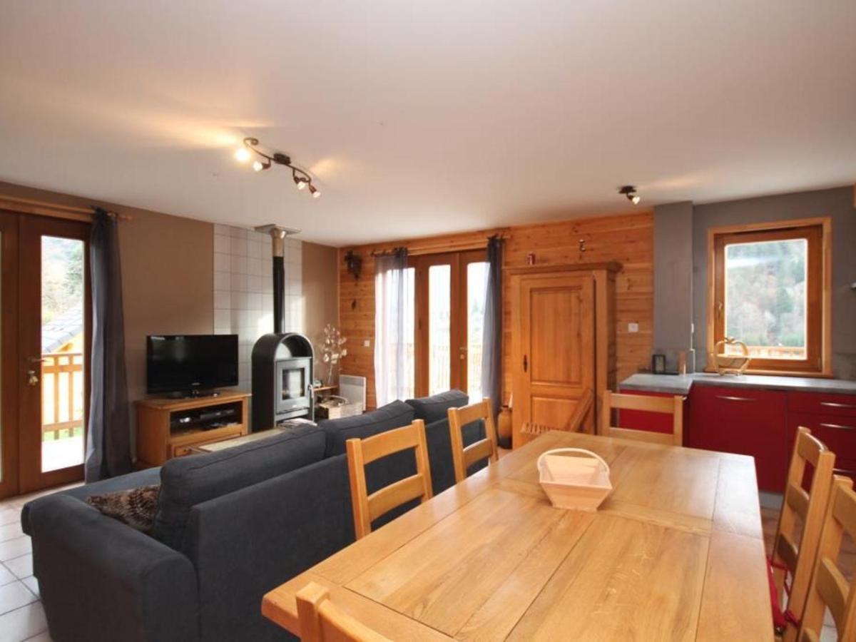 Chalet confortable 3 étoiles avec terrasse au Mont-Dore - 6 pers., 2 chambres, WIFI - FR-1-608-10 - Housity