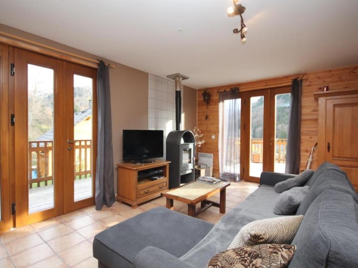 Chalet confortable 3 étoiles avec terrasse au Mont-Dore - 6 pers., 2 chambres, WIFI - FR-1-608-10 - Housity