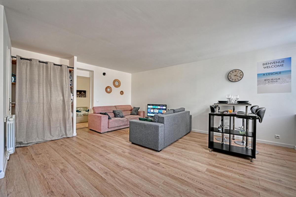 L'ESCALE -Climatisation- Proche CENTRALE TRICASTIN - WIFI - NETFLIX - Parking GRATUIT - Housity