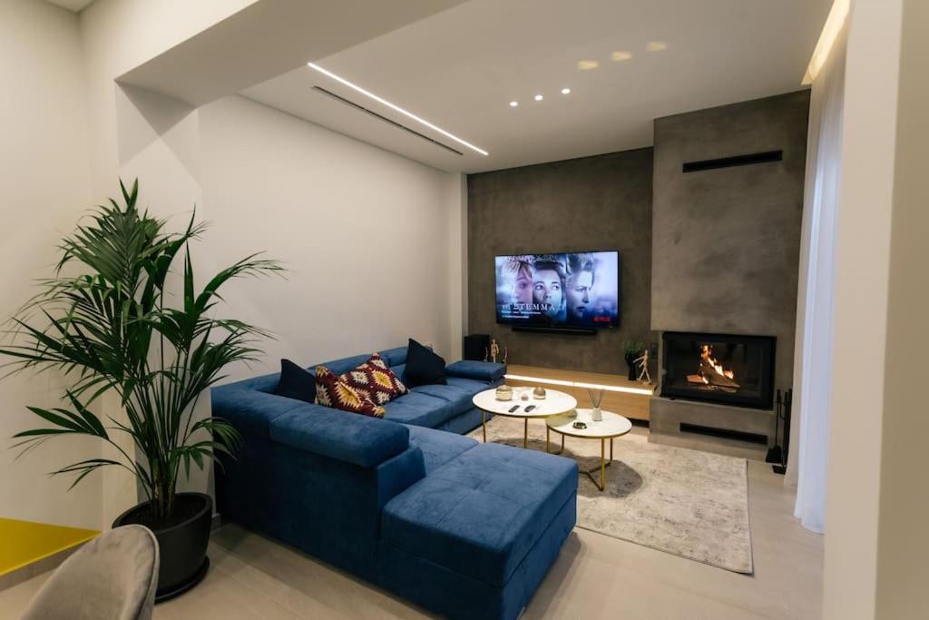Elegant house in patras with fireplace!!! - Housity