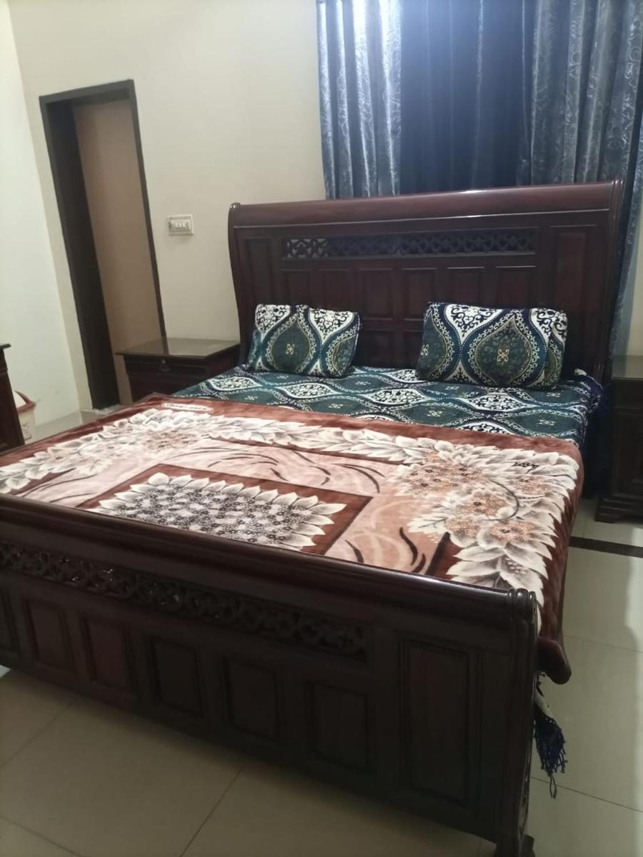 Township - Fully furnished elegant complete portion for families - Housity