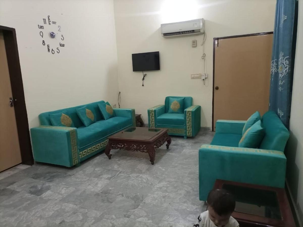 Suitetrails - Township - Fully furnished elegant complete portion for families