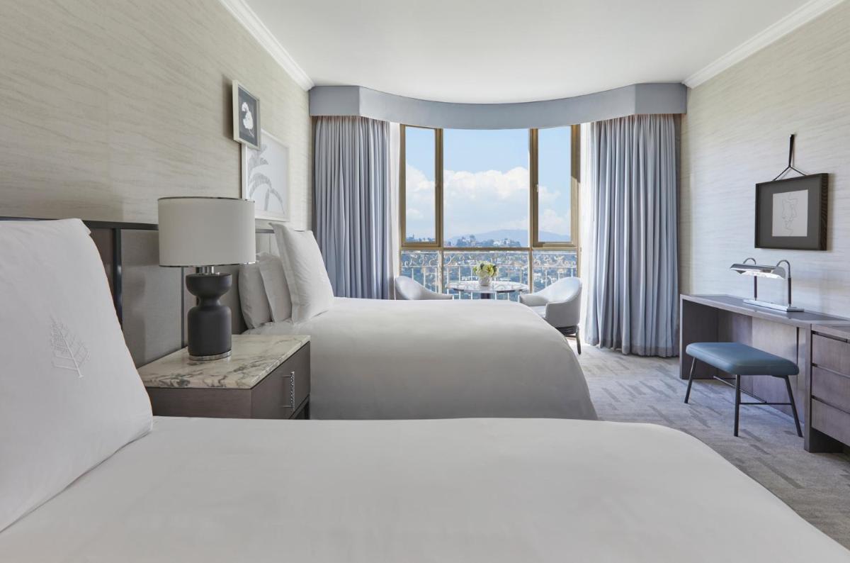 Beverly Wilshire, A Four Seasons Hotel - Housity