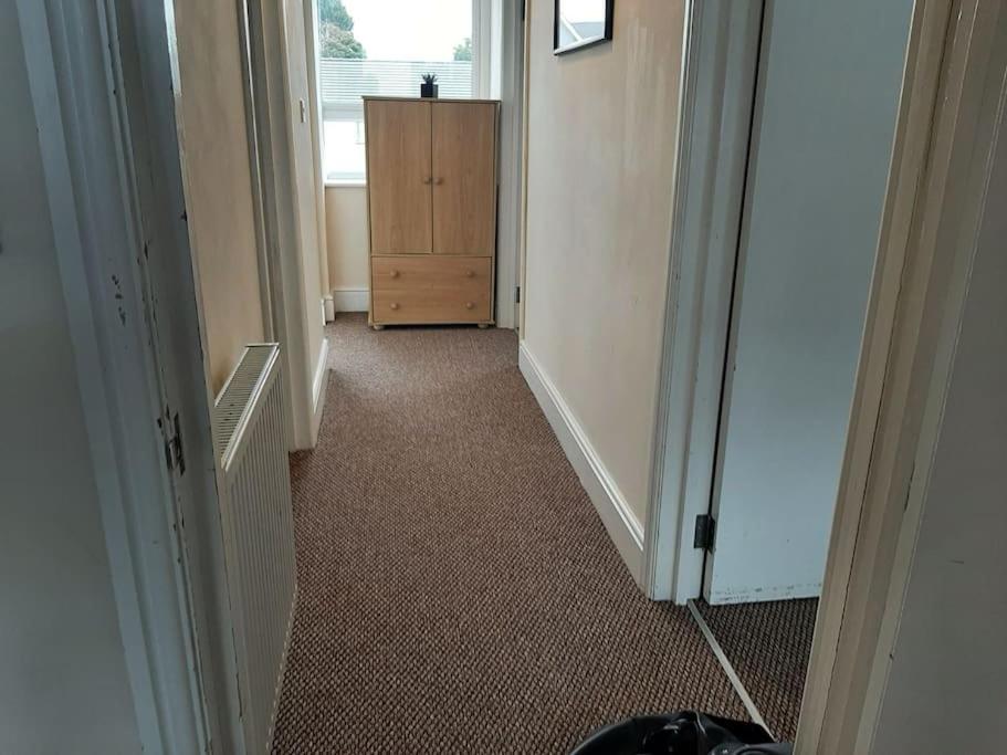 Spacious. Contractors. Brierley - Housity