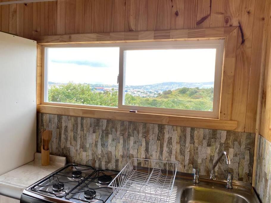 Acogedora casa de huéspedes con estacionamiento. - Housity