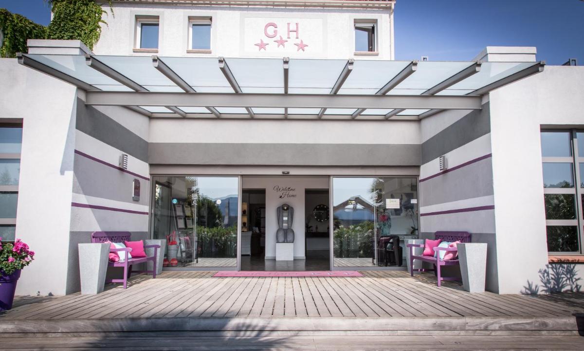 Façade ou entrée de l'établissement Golfe Hôtel & Spa Porto-Vecchio