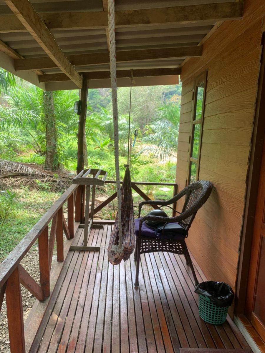 Lantacoconutgardenbungalow - Housity
