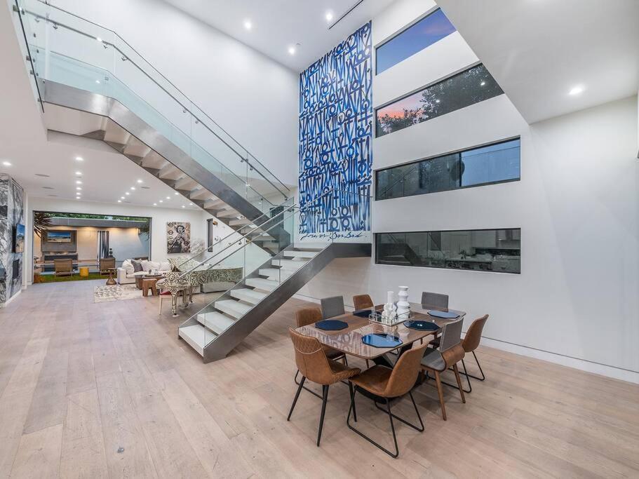 Martel Villa - Housity