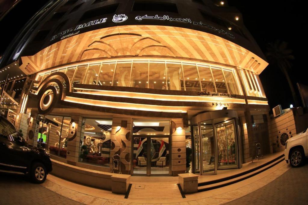 Royal Eagle Hotel - Housity