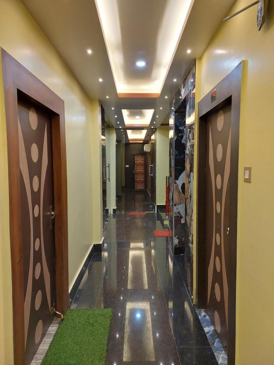 Hotel Leechi lodging & Fooding By WB Inn - Housity