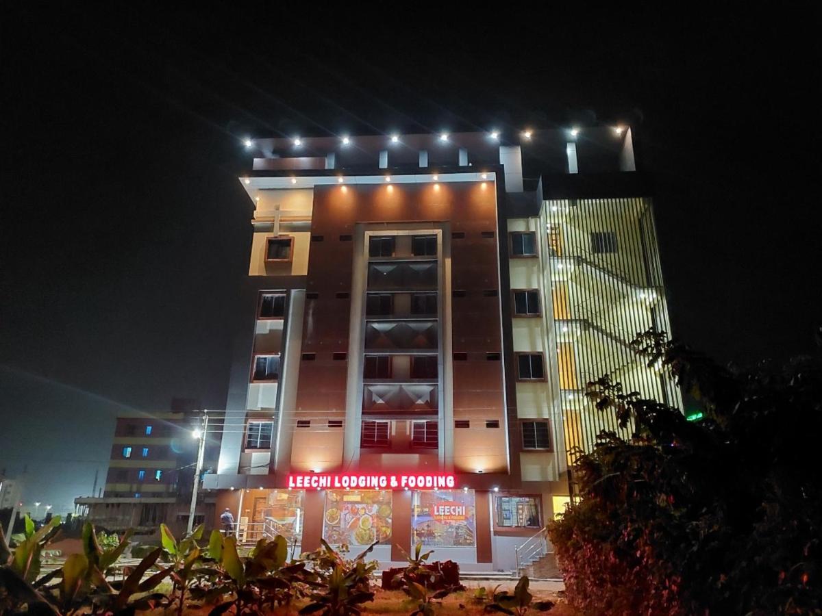 Hotel Leechi lodging & Fooding By WB Inn - Housity