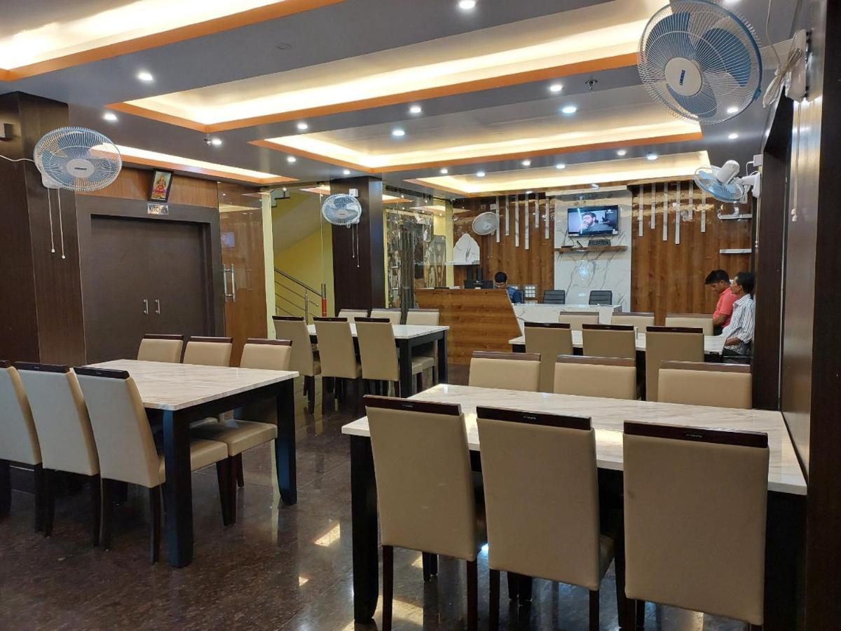 Hotel Leechi lodging & Fooding By WB Inn - Housity