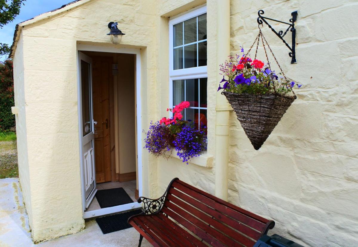 Capstan Cottage - Housity