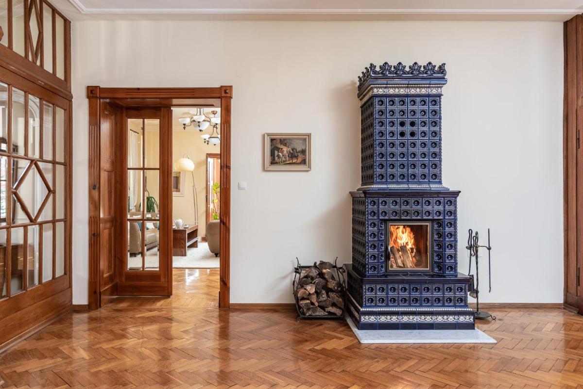 Experience History - Stunning Mansion near Krakow - Housity