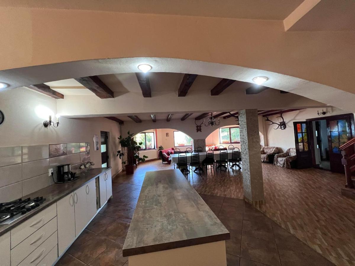 Casa Iris Colibita - Housity