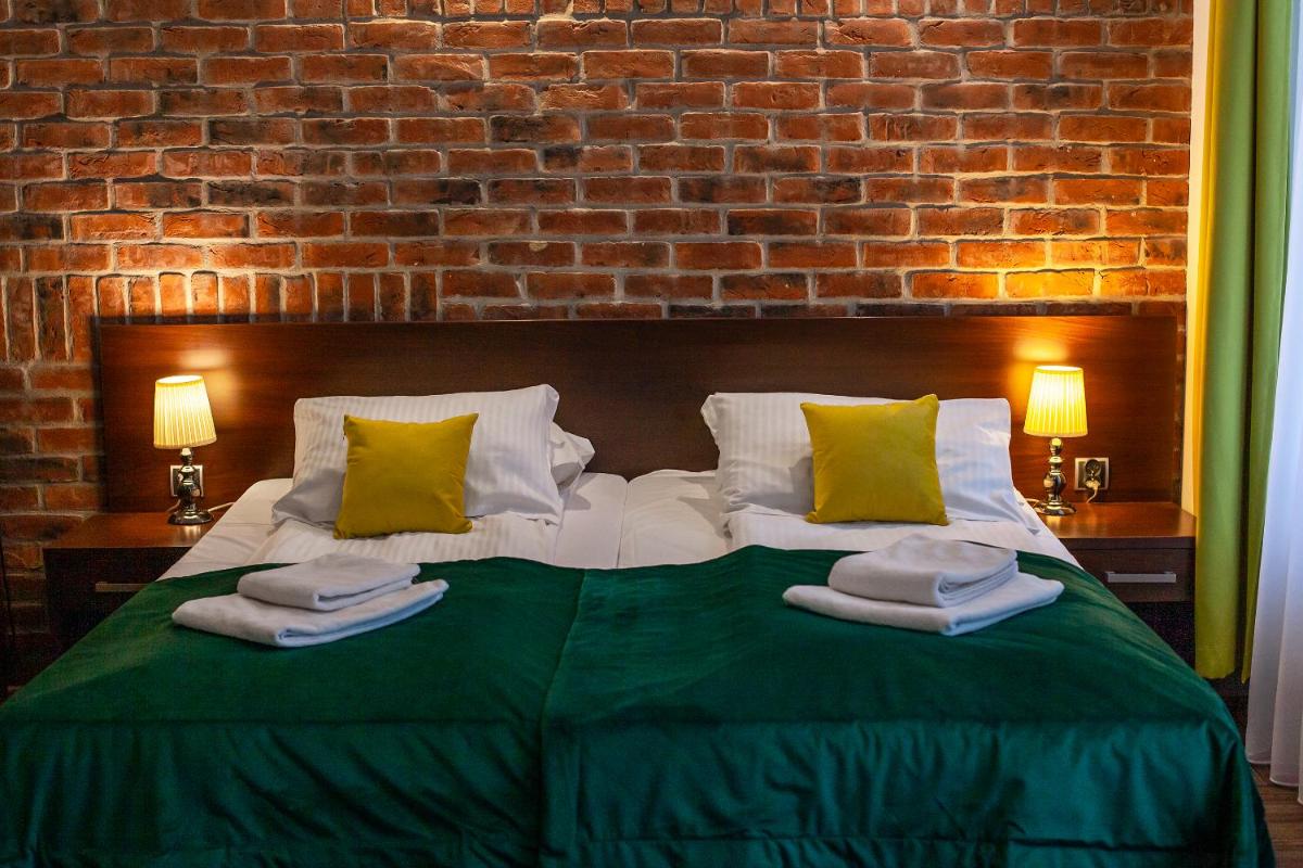 Hotel Artus - Old Town - Housity