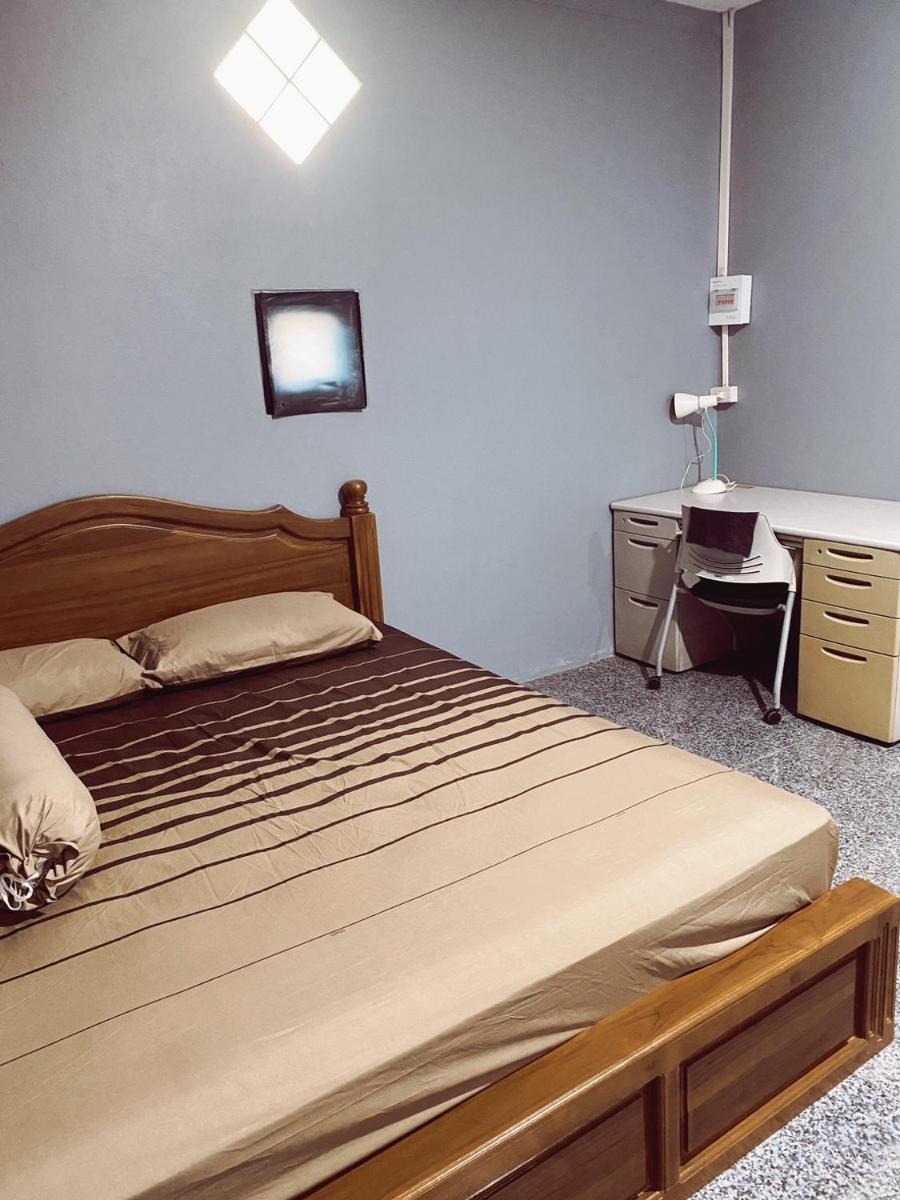 TK House ห้องพักท่าตะเกียบ - Housity