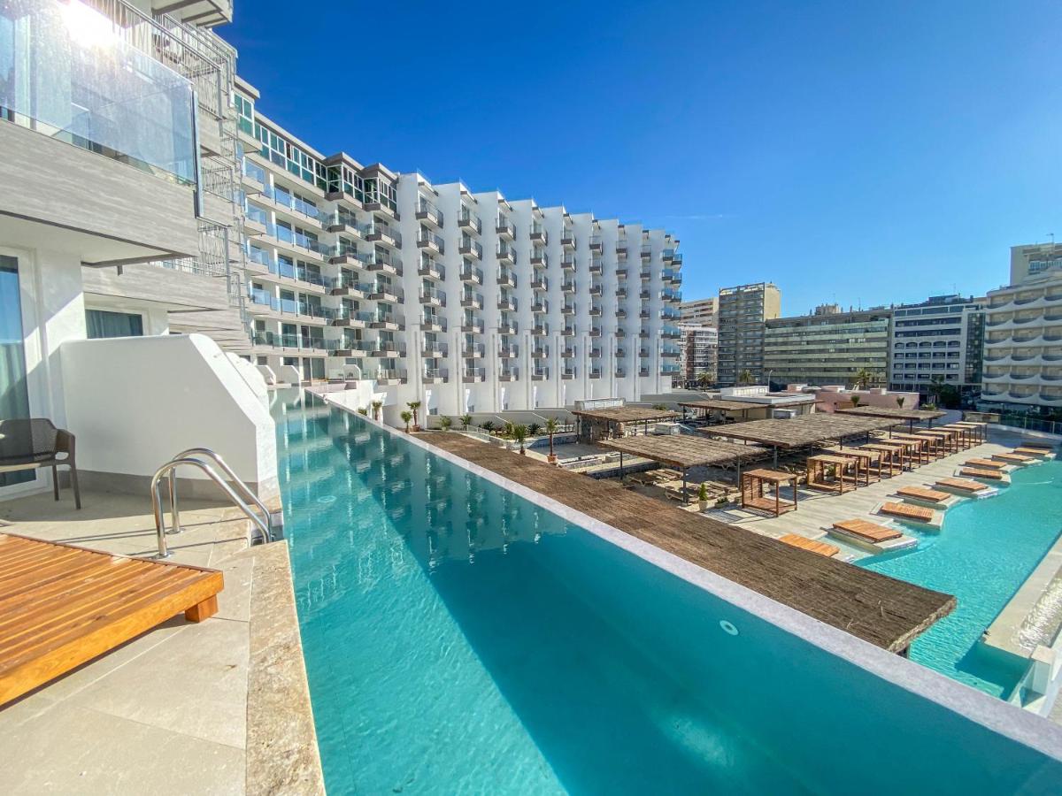 Piscina en o cerca de Cádiz Bahía by QHotels