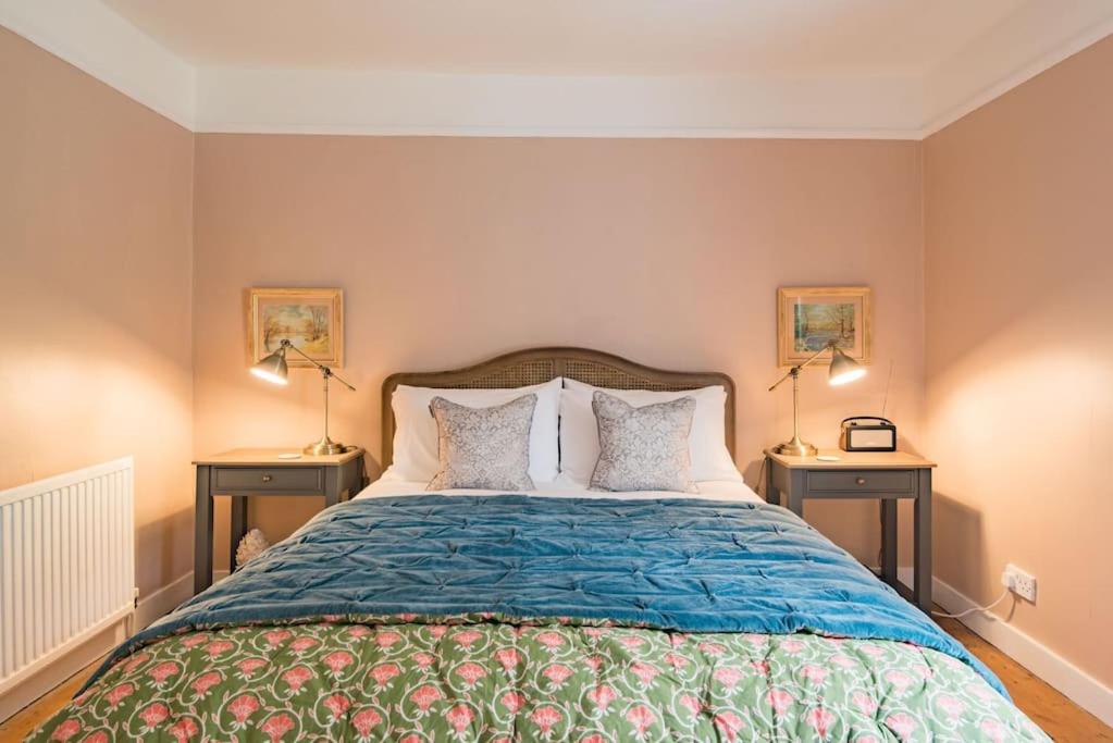 Cliffeside Cottage - Housity