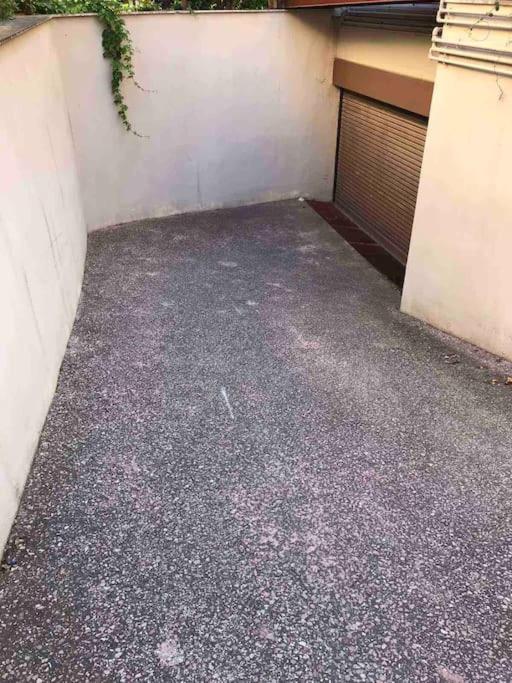 5 min from Papageorgiou Free Indoor Parking - Housity