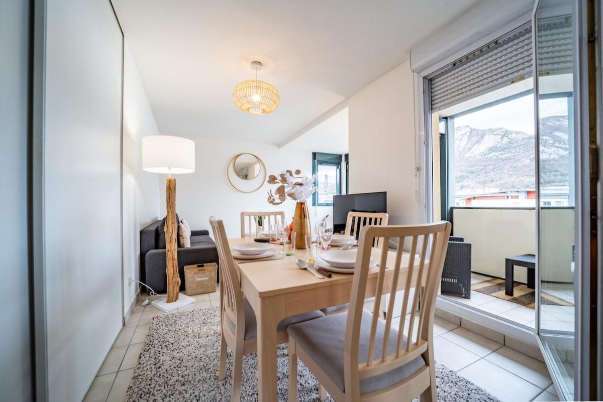 Standing Europole, garage privé, calme, netflix - Housity