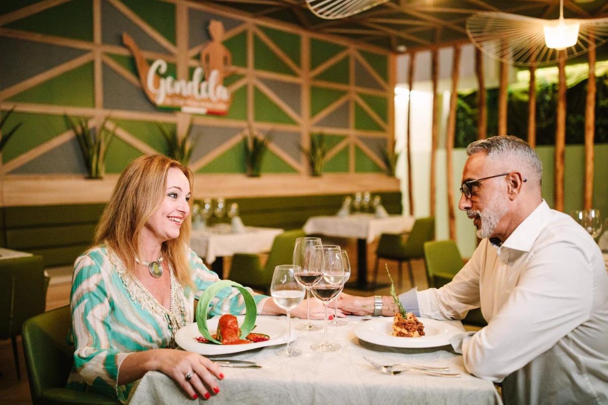 Bebidas en Club Maspalomas Suites & Spa - Adults Only