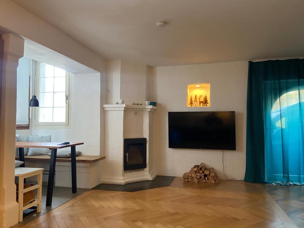 Ruheoase mit Kamin - Housity