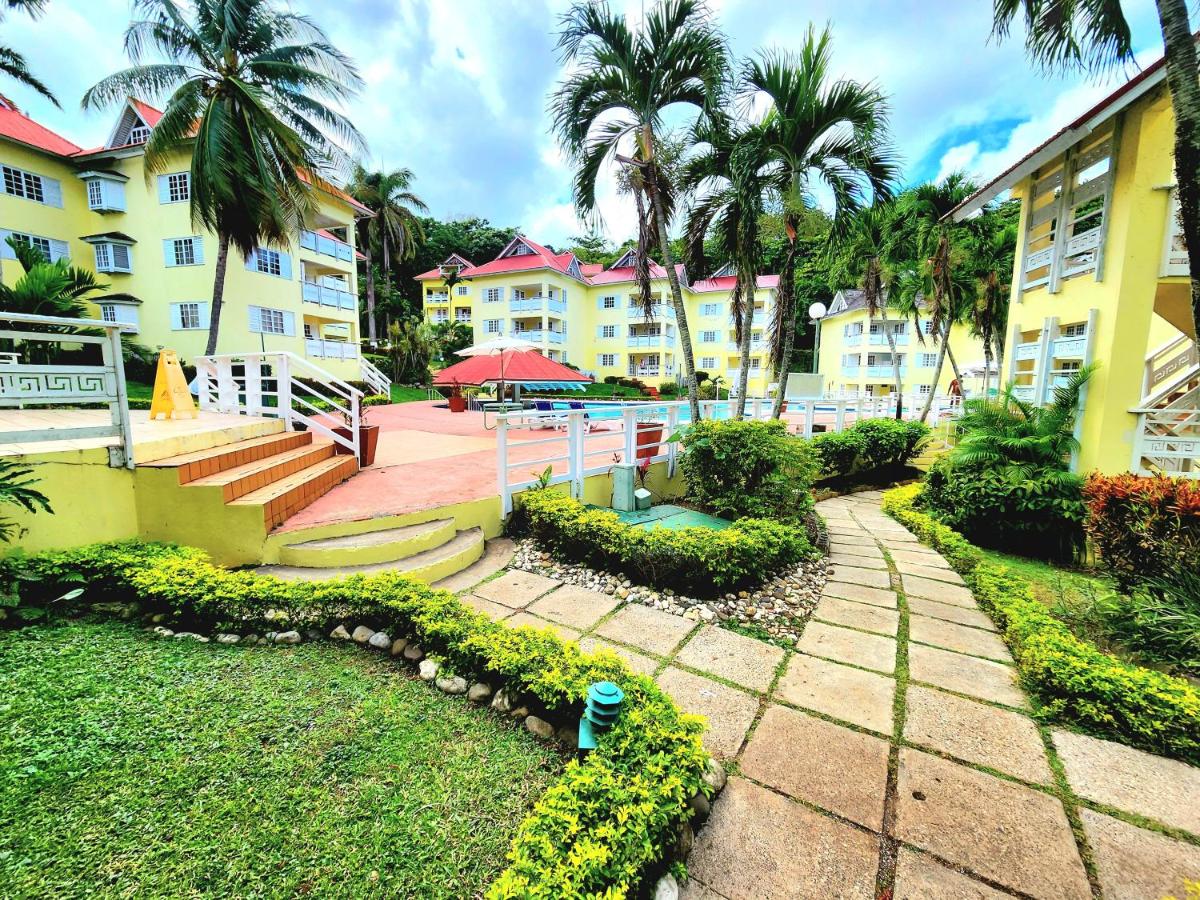 Relax on the Ridge - Ocho Rios Escape - Housity