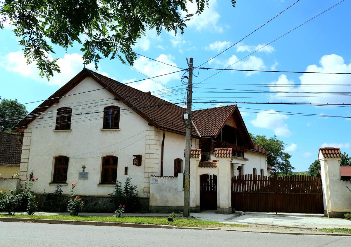 Enikő Vendégház - Housity