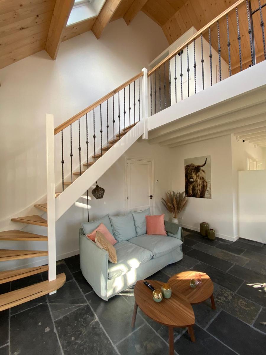 De Porrel Polsbroek Unit met Privé Jacuzzi, Spa en Sauna - Housity