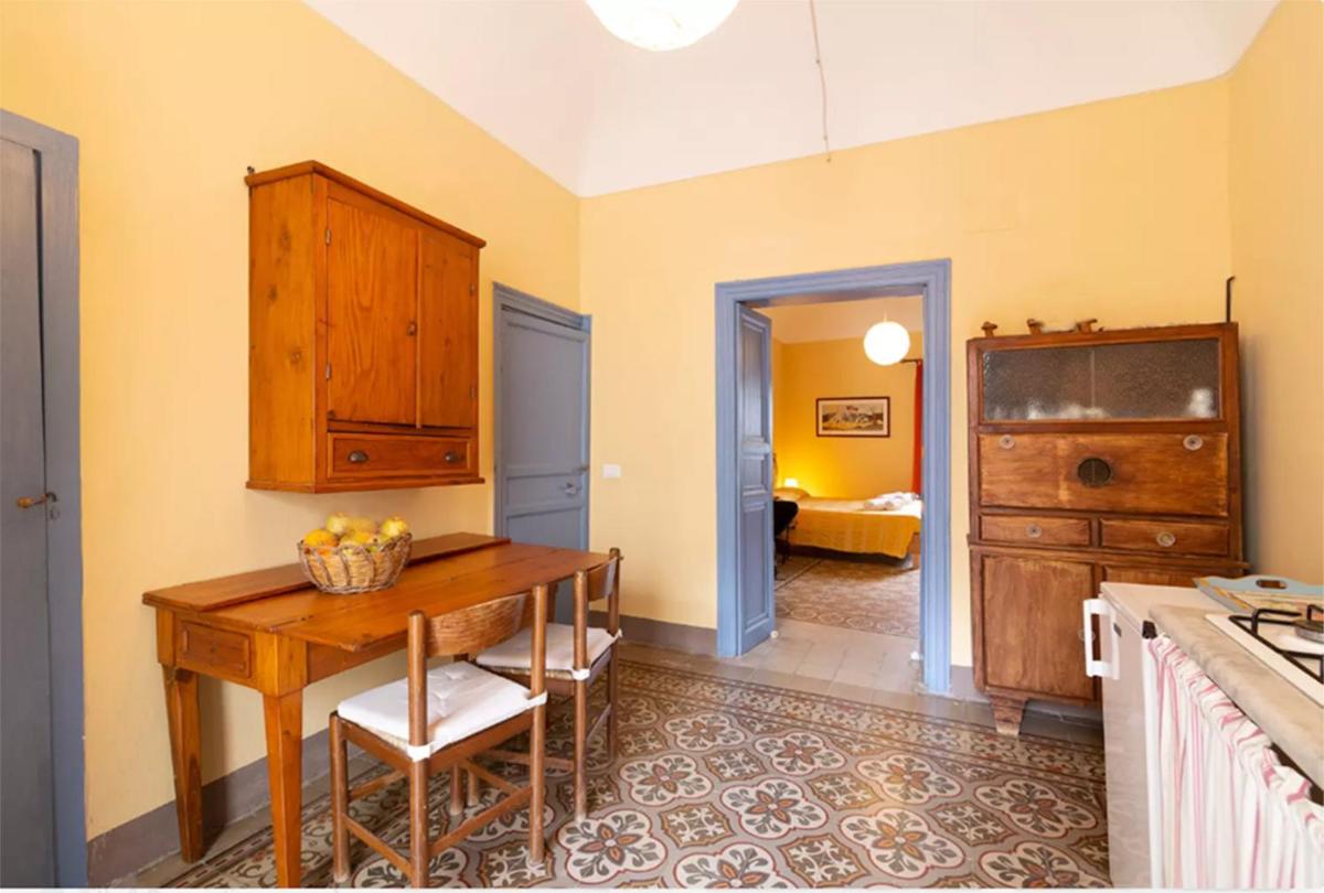 Romantic Flat on the seaside - Housity