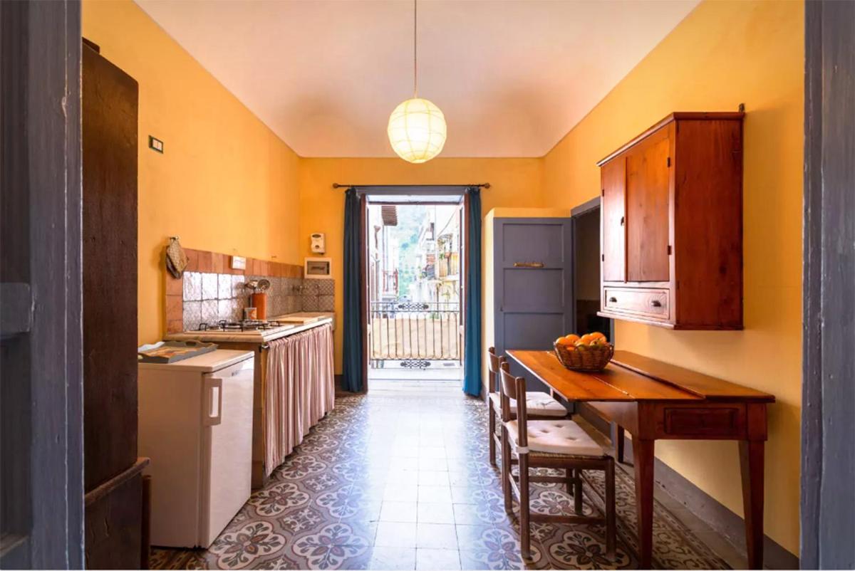 Romantic Flat on the seaside - Housity